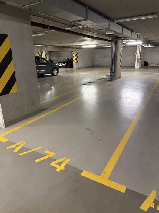 Miejsce parkingowe w garażu podziemnym — photo 1 of 1