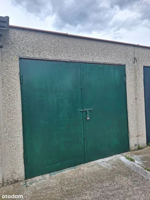 Garaż do wynajęcia na Tarchominie - 700 PLN