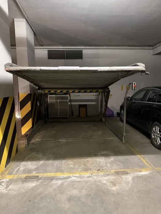 Platforma parkingowa — photo 1 of 3