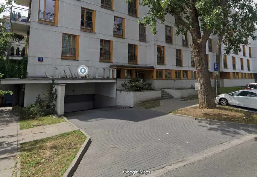 Wynajmę miejsce postojowe na hali garażowej pod budynkiem mieszklanym Aleja Wyścigoiwa 17 — photo 1 of 1