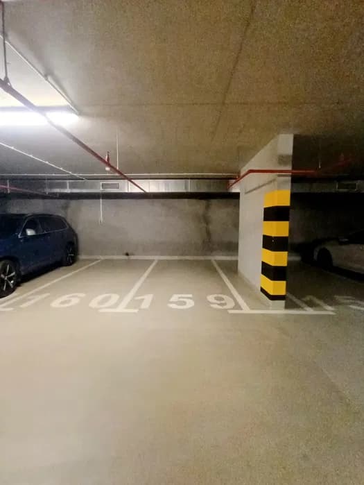 Wynajmę miejsce postojowe w  garażu podziemnym Stawki 2A Warszawa — photo 1 of 2