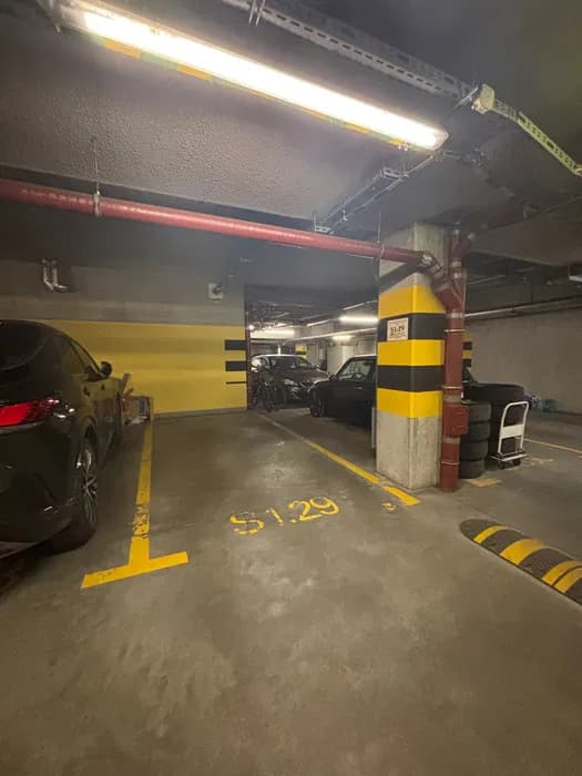 Miejsce parkingowe bemowo — photo 1 of 1