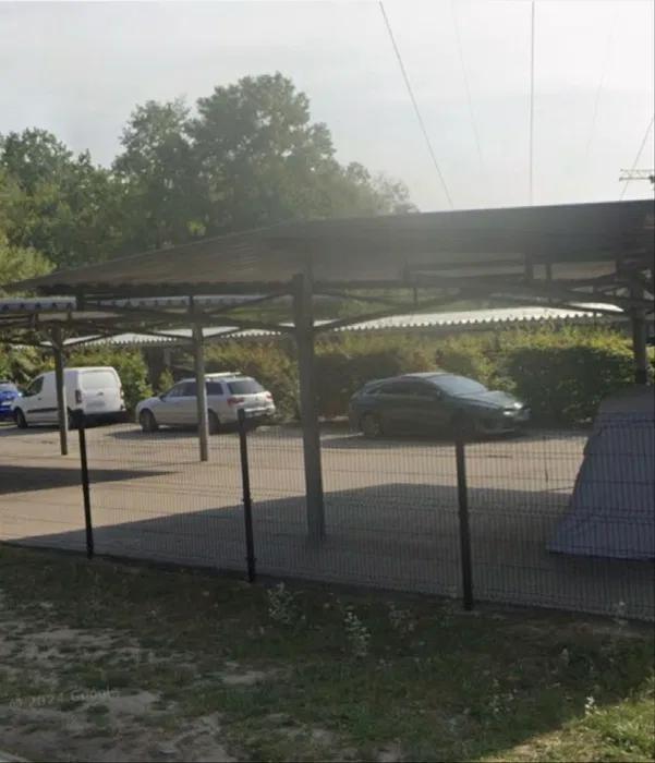 Miejsce parkingowe — photo 1 of 2