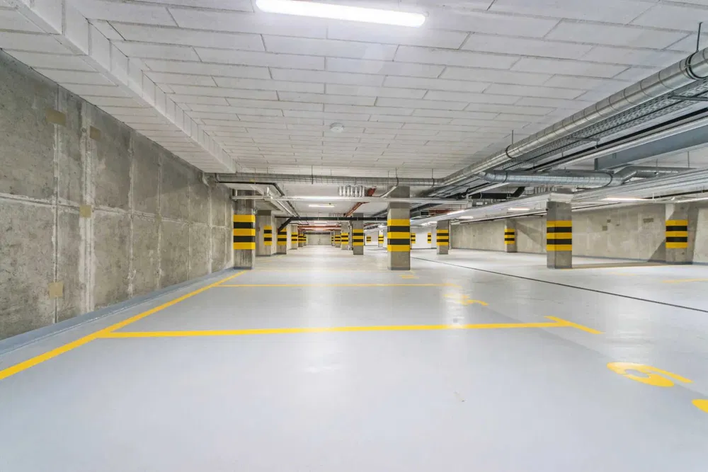 Miejsce postojowe 15m2 Garaż Warszawa Głębocka 115 Białołęka — photo 1 of 1