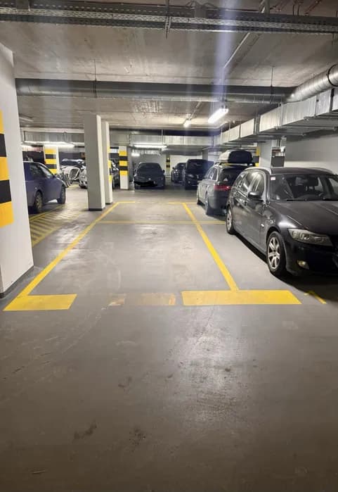 miejsce postojowe parking w garażu podziemnym ul.Zwierzyniecka — photo 1 of 1