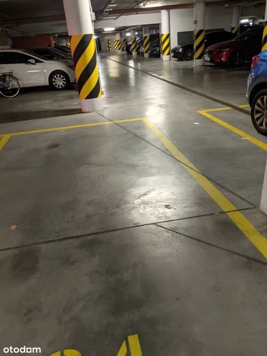 Wynajmę miejsce parkingowe ul. Radziwie 3 — photo 1 of 1