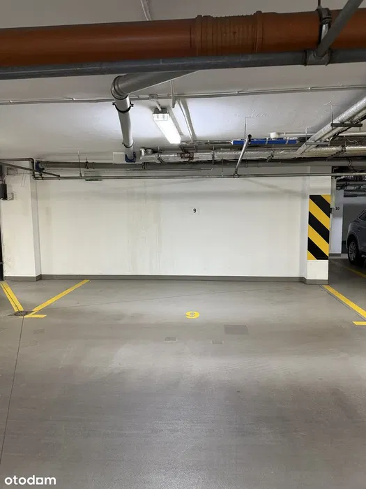 tanio parking w garazu podziemnym. powisle. tamka 16